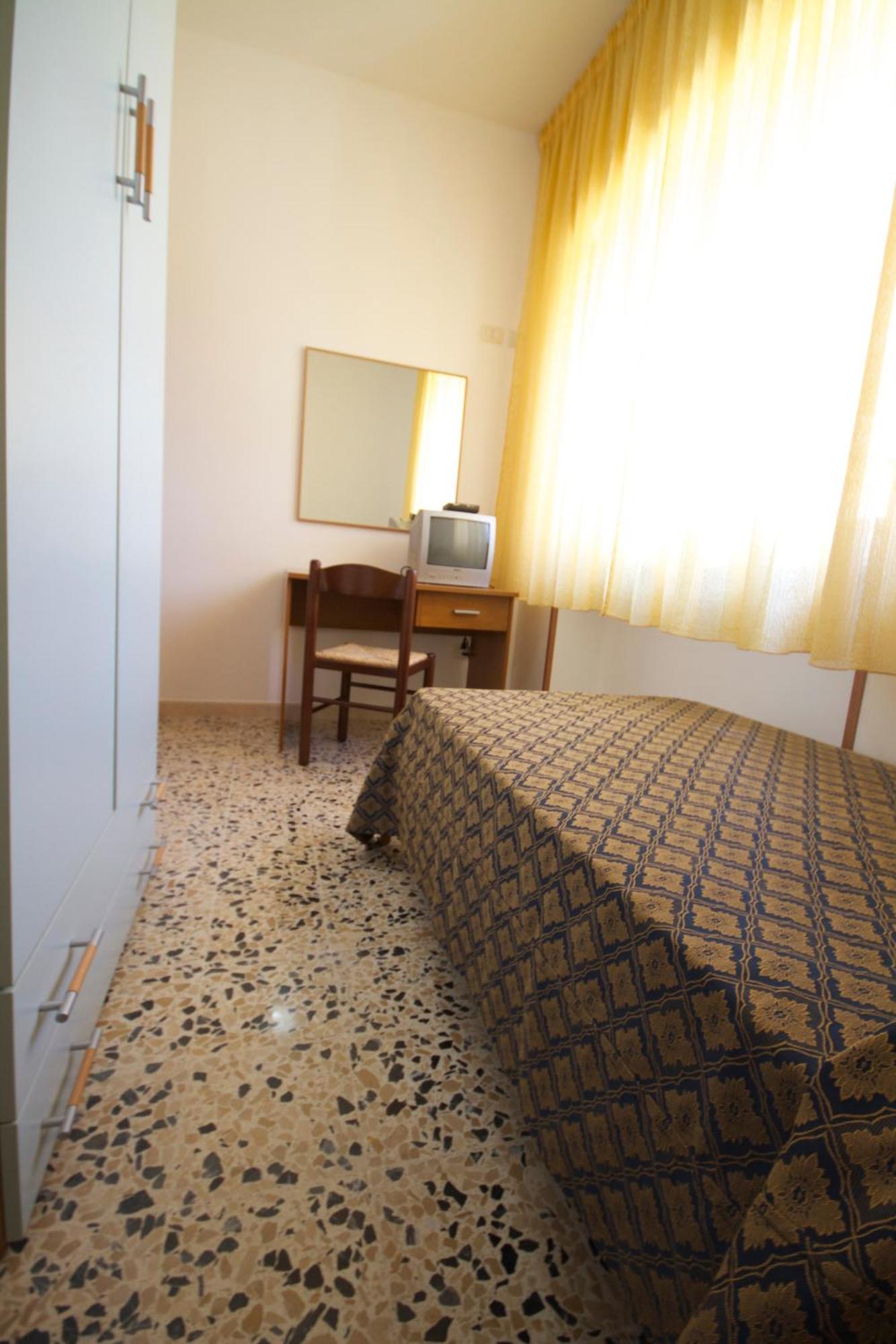 Bed & Breakfast Santa Gilla 2*